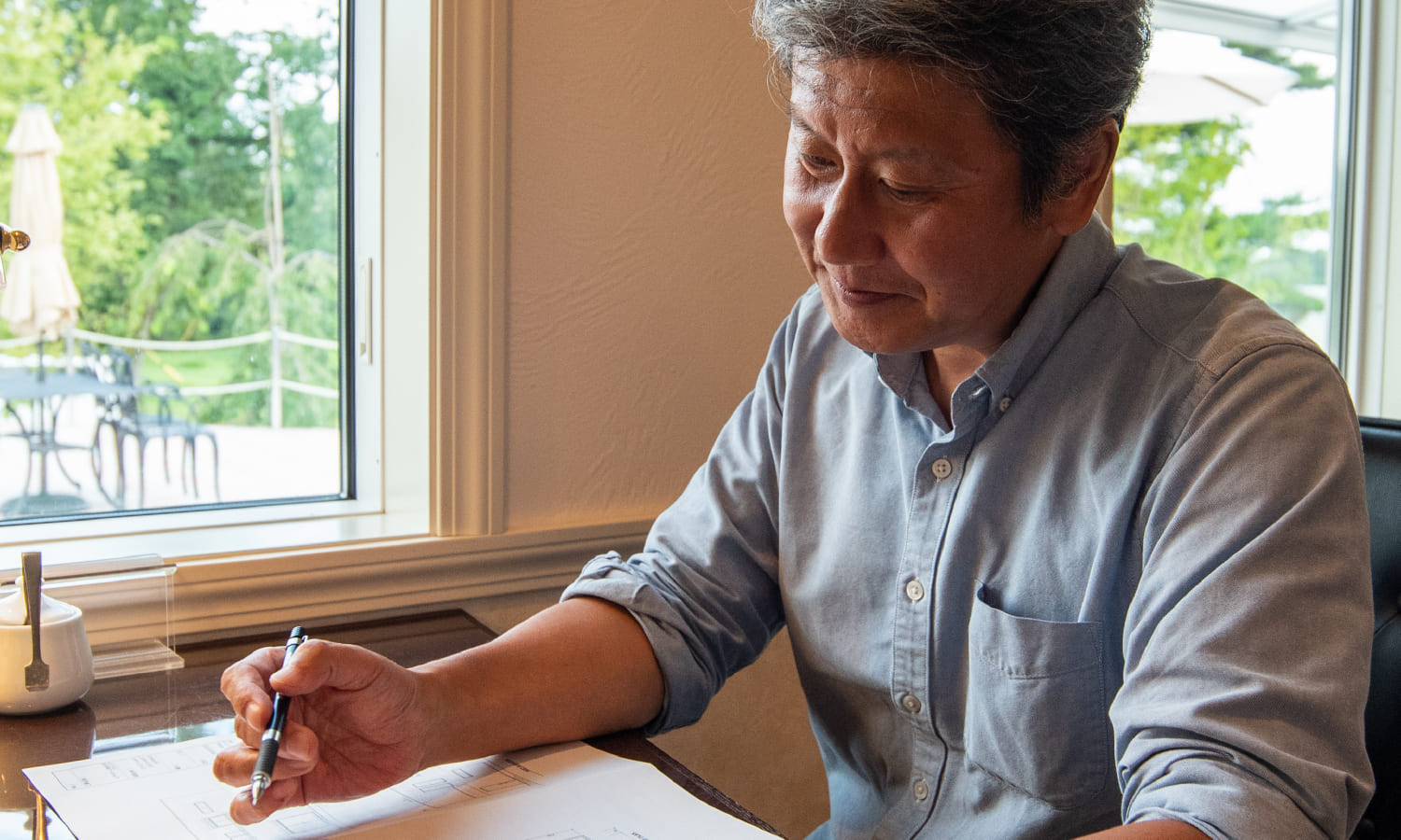 設計士鈴木亮祐の働く風景2