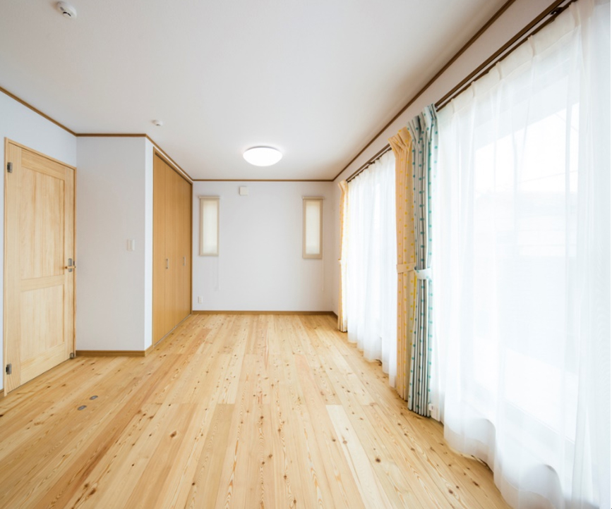 部屋の印象を決めるカーテンの種類7選【ムクヤホーム施工事例付き】のイメージ