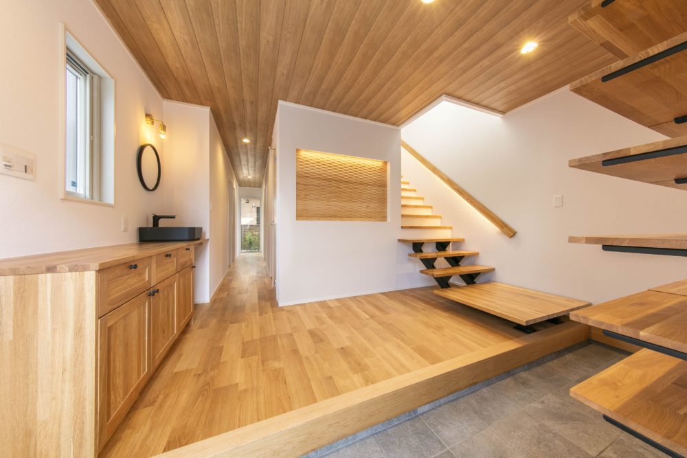 木々が輝く家のイメージ